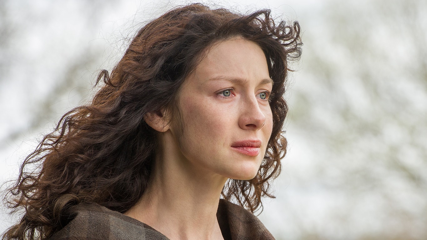 Outlander-Claire-1 Outlander: Depois de Raymond, Claire pode ver outra figura mística na 8ª temporada