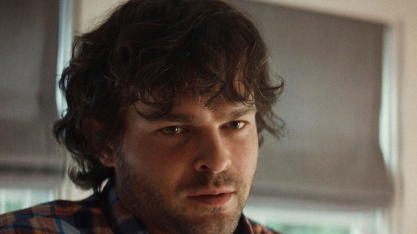 Coração de Ferro: ator de Star Wars revela ligação do seu personagem com o vilão de Homem de Ferro Alden-Ehrenreich Coração de Ferro: ator de Star Wars revela ligação do seu personagem com o vilão de Homem de Ferro