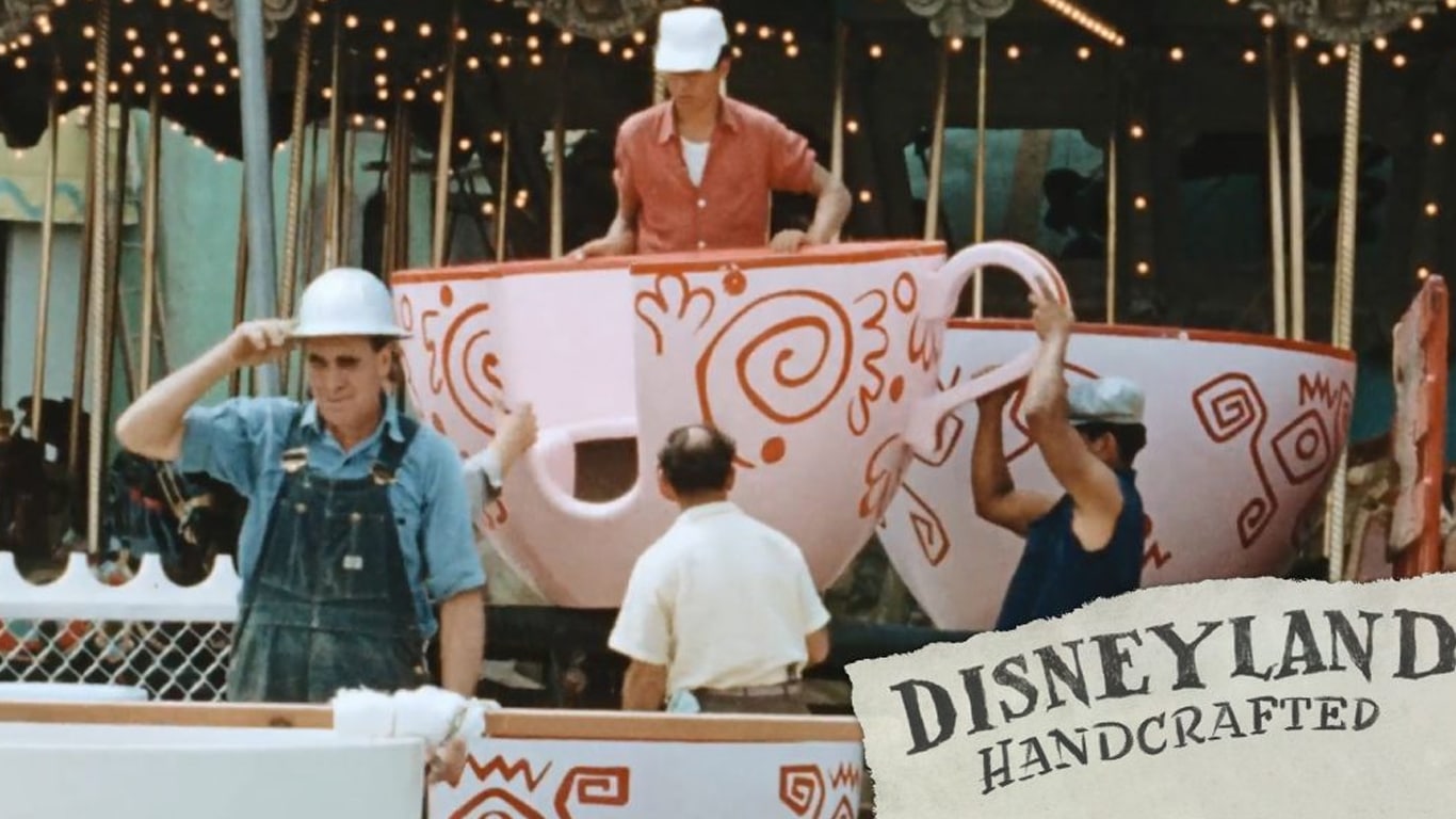 Com filmagens raras guardadas por décadas, novo documentário mostra como a Disneyland foi construída Disneyland-Handcrafted Com filmagens raras guardadas por décadas, novo documentário mostra como a Disneyland foi construída