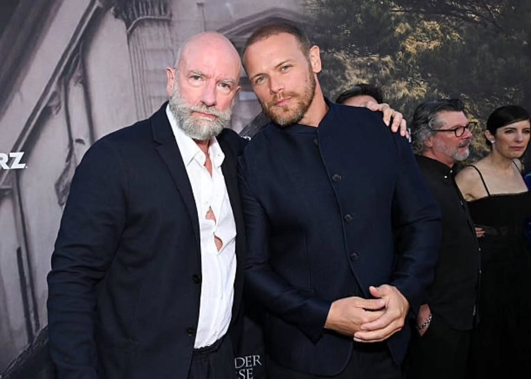Graham-McTavish-e-Sam-Heughan-na-premiere-de-Outlander-Blood-of-My-Blood Elenco de Blood of My Blood confirma easter eggs de Outlander em evento com Sam Heughan