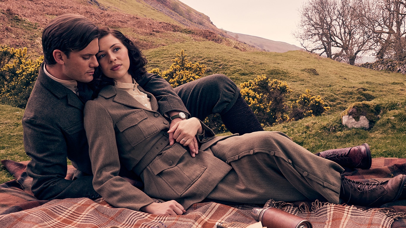 Quem são Henry e Julia Beauchamp em Outlander: Blood of My Blood, segundo os próprios atores Henry-e-Julia-Beauchamp-em-Outlander-Blood-of-My-Blood Quem são Henry e Julia Beauchamp em Outlander: Blood of My Blood, segundo os próprios atores