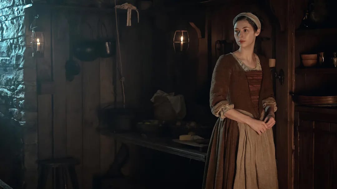 Julia-em-Outlander-Blood-of-My-Blood Detalhes que você pode ter perdido no episódio "Escola da Lua" de Outlander: Blood of My Blood