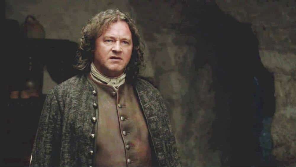Por que o episódio 4 de Outlander: Blood of My Blood é dedicado a Brian McCardie? Marcus-MacRannoch-em-Outlander Por que o episódio 4 de Outlander: Blood of My Blood é dedicado a Brian McCardie?