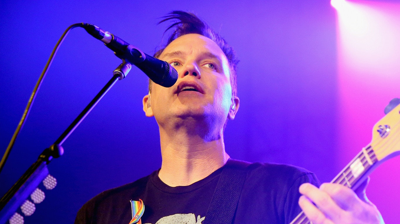 Mark-Hoppus-Blink-182 Conheça a parceria entre Blink-182 e Marvel na nova série do Homem de Ferro no Disney+