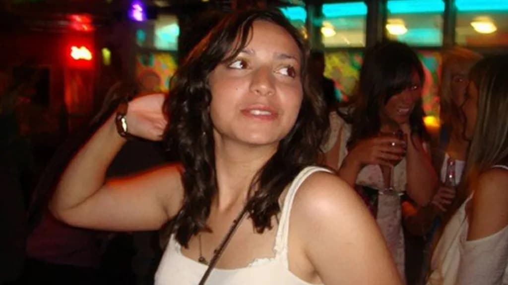 A História Distorcida de Amanda Knox: Quem realmente matou Meredith Kercher? Meredith-Kercher A História Distorcida de Amanda Knox: Quem realmente matou Meredith Kercher?