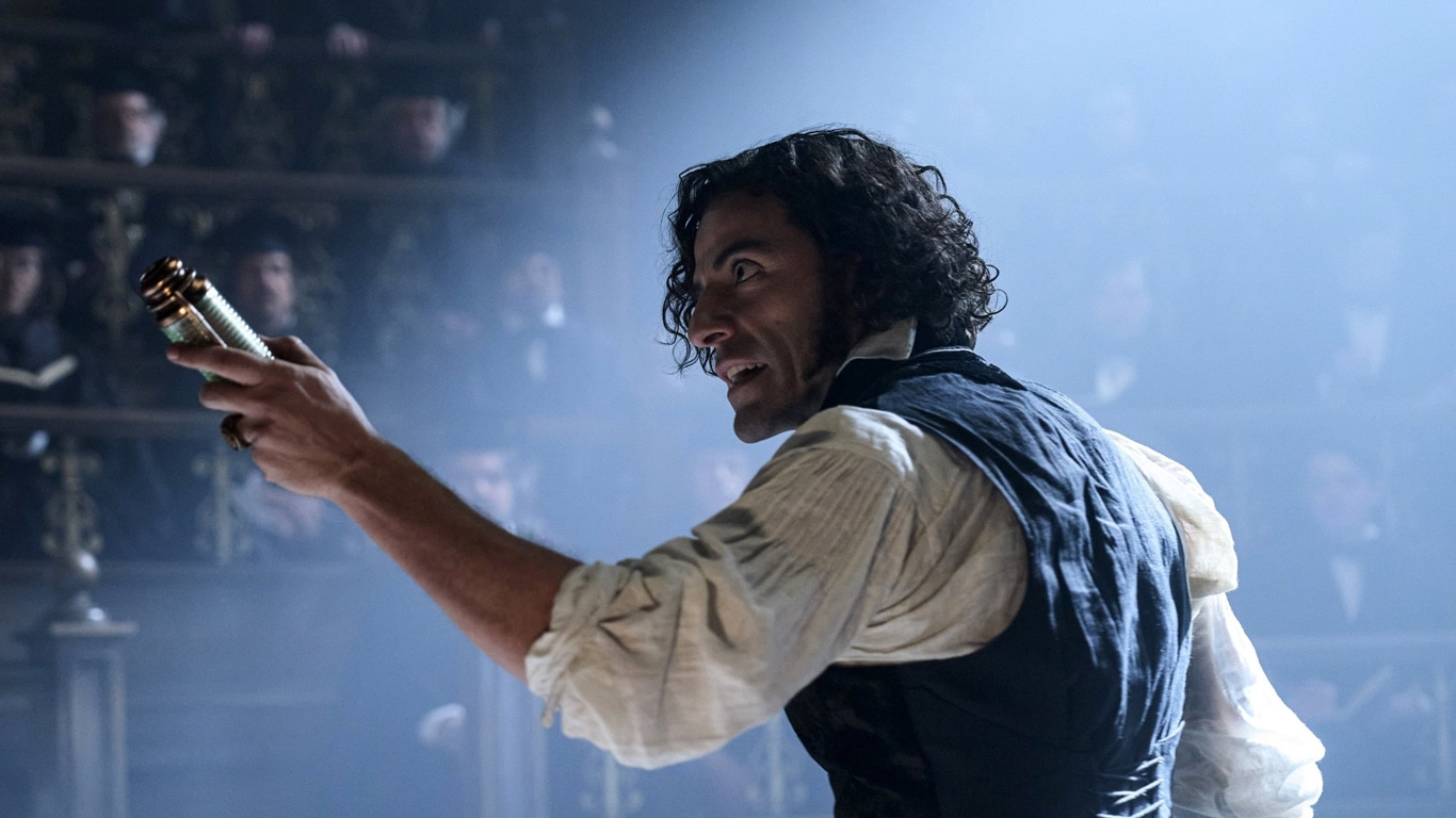 Oscar-Isaac-em-Frankenstein Star Wars: Oscar Isaac diz o que precisa acontecer para ele retornar como Poe Dameron