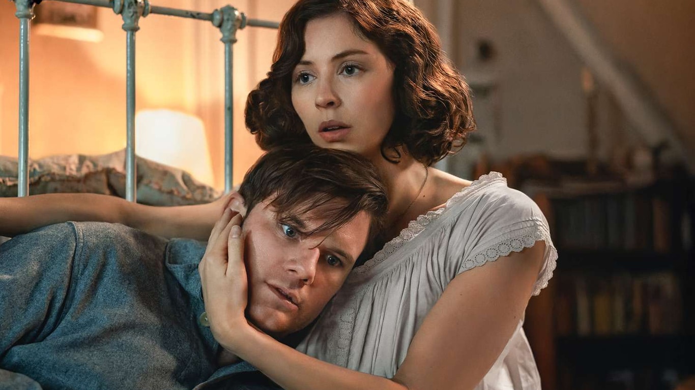 Pais-de-Claire-em-Outlander-Blood-of-My-Blood Blood of My Blood: Criador indica que tudo em Outlander só aconteceu por causa dos pais de Claire
