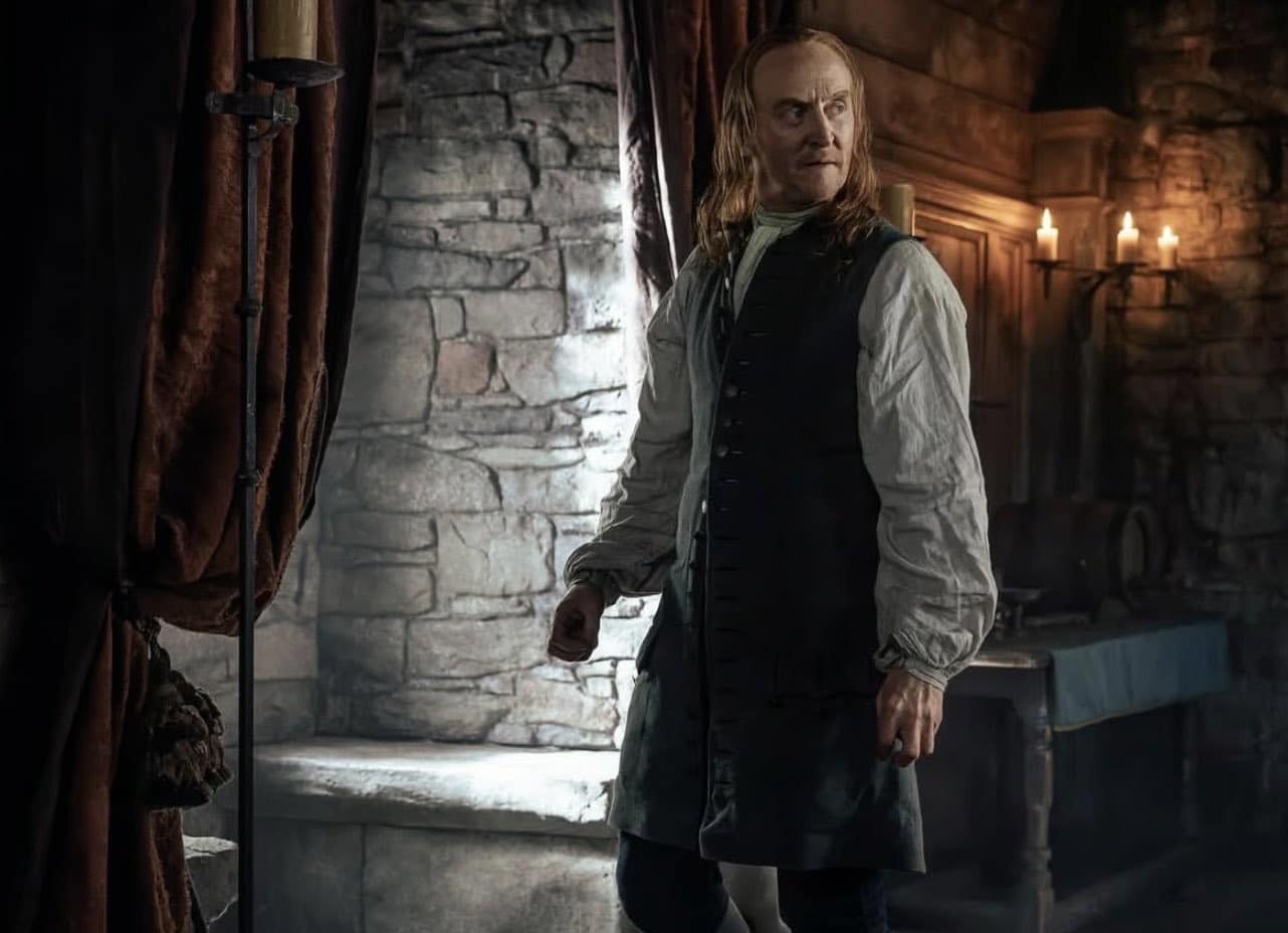 Jamie Roy compara Brian Fraser a um "Superman do século 18" em Outlander: Blood of My Blood Simon-Fraser-Outlander-Blood-of-My-Blood Jamie Roy compara Brian Fraser a um "Superman do século 18" em Outlander: Blood of My Blood