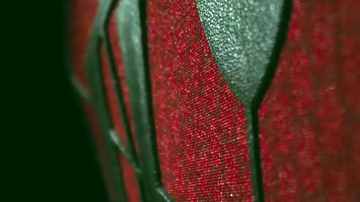Novo teaser mostra Peter Parker com traje diferente em Homem-Aranha: Um Novo Dia Traje-do-Homem-Aranha-em-Um-Novo-Dia Novo teaser mostra Peter Parker com traje diferente em Homem-Aranha: Um Novo Dia