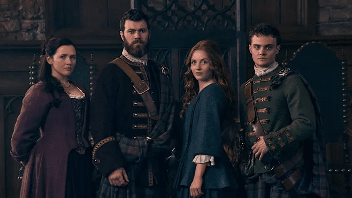 image-6 Quem são Ellen MacKenzie e Brian Fraser em Outlander: Blood of My Blood? Harriet Slater e Jamie Roy explicam tudo