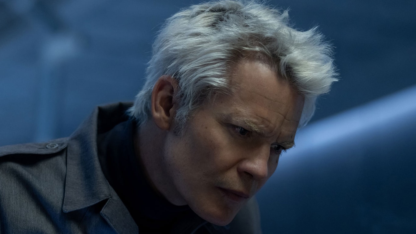 Alien-Earth-Timothy-Olyphant-como-Kirsh Alien: Earth vai ter segunda temporada? O que já foi revelado