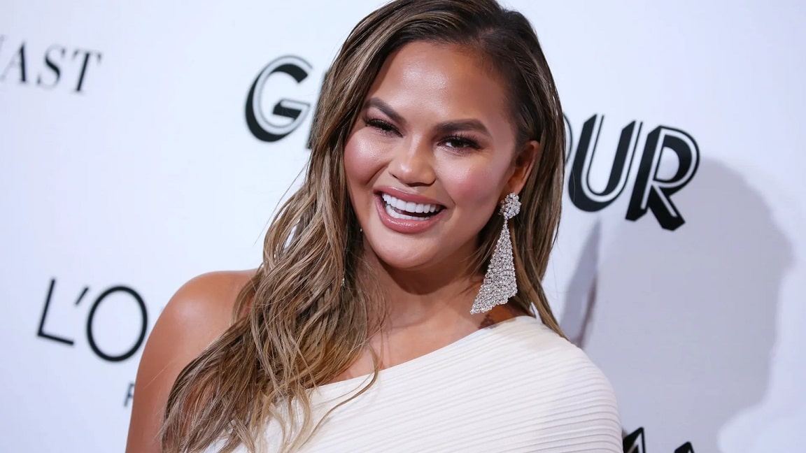 Chrissy-Teigen-img2 Nova série de comédia da Disney vai mostrar a vida corrida em um parque de food trucks