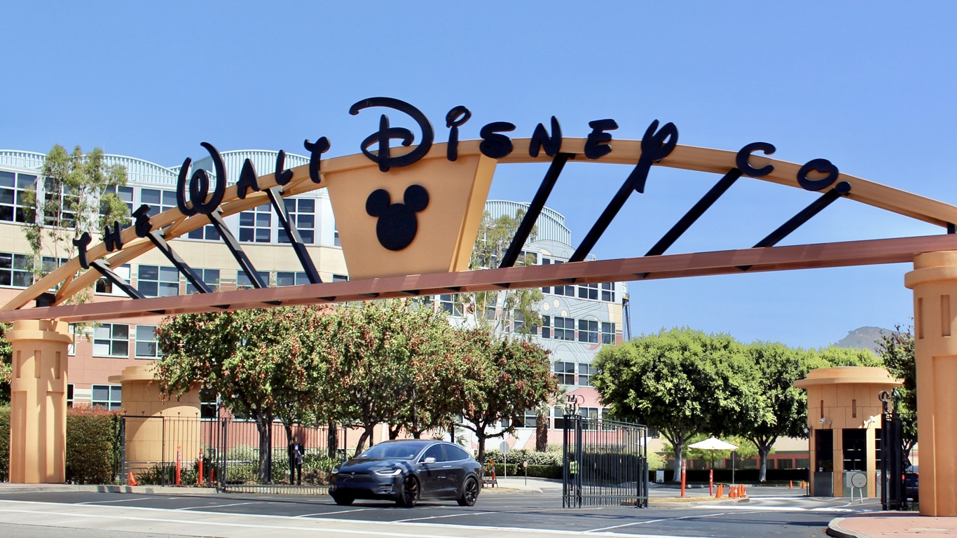 Disney-Burbank O que a Disney fez com seus enfermeiros depois de 85 anos está dando o que falar