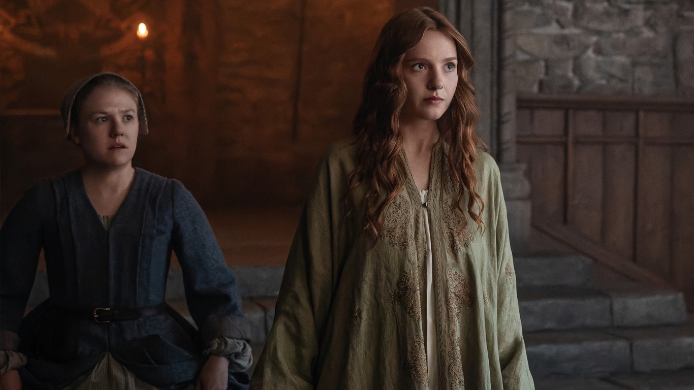 Ellen-e-Sra-Fitz-em-Outlander-Blood-of-My-Blood Imagens do episódio 8 de Outlander: Blood of My Blood mostram Ellen diante do teste de pureza