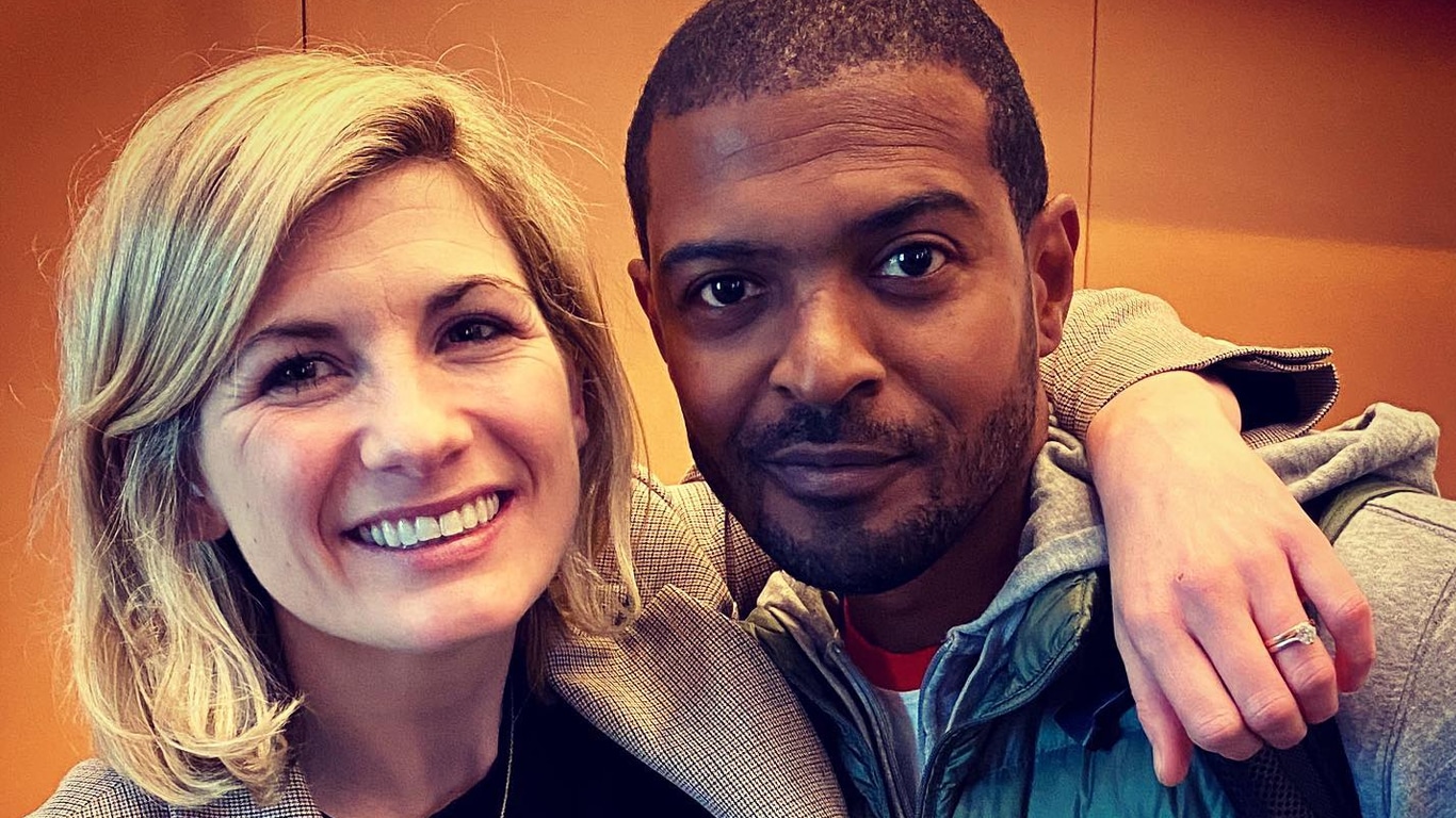 Jodie-Whittaker-e-Noel-Clarke Ator de Doctor Who é preso em Londres; entenda o caso de Noel Clarke
