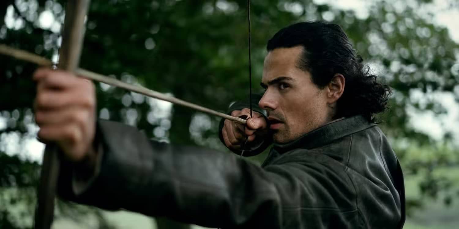Final de Outlander: Blood of My Blood deixará fãs desesperados pela segunda temporada, diz Jamie Roy Jamie-Roy-como-Brian-Fraser-em-Outlander-Blood-of-My-Blood Final de Outlander: Blood of My Blood deixará fãs desesperados pela segunda temporada, diz Jamie Roy