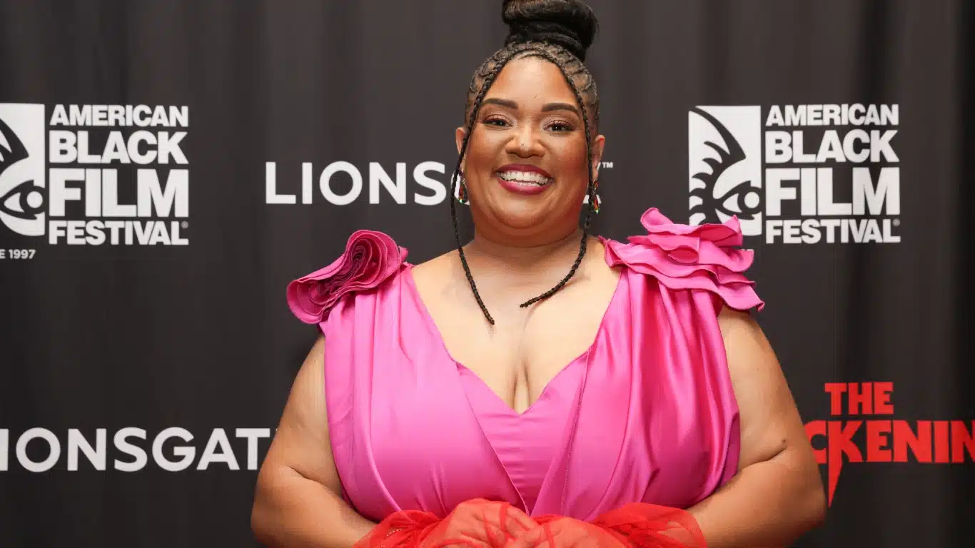 1000133224 Reboot de Scrubs terá atriz de Abbott Elementary e estrela de Aladdin