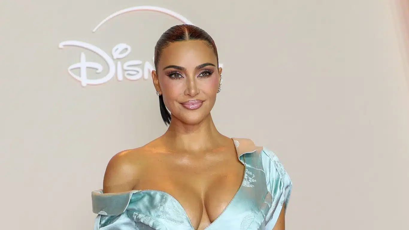 The Kardashians: Kim explica por que o caçula Psalm aparece tão pouco em público Kim-Kardashian The Kardashians: Kim explica por que o caçula Psalm aparece tão pouco em público