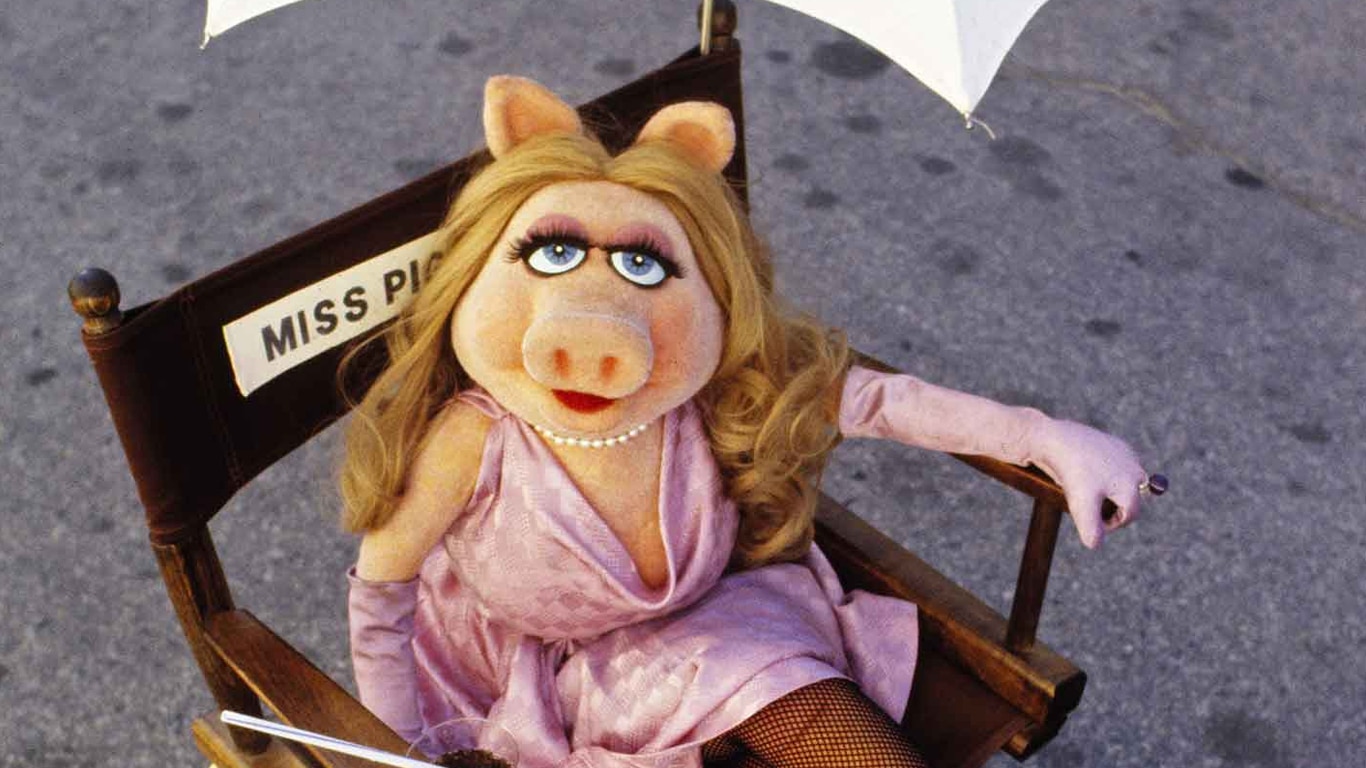 Jennifer Lawrence e Emma Stone estão produzindo um filme da Miss Piggy Miss-Piggy Jennifer Lawrence e Emma Stone estão produzindo um filme da Miss Piggy
