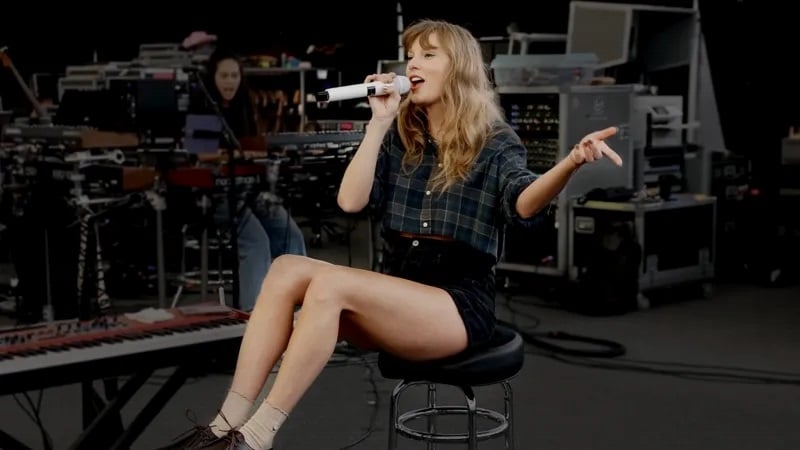The End of an Era: Episódio 1 mostra Taylor Swift falando do medo após ameaças e atentado Taylor-Swift-Episodio-2-The-End-of-an-Era The End of an Era: Episódio 1 mostra Taylor Swift falando do medo após ameaças e atentado