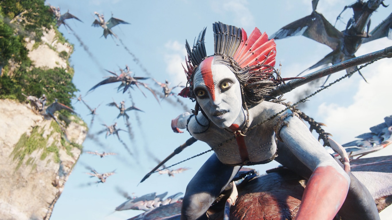 Varang-voando-em-Avatar-Fogo-e-Cinzas James Cameron mudou o final de Avatar: Fogo e Cinzas por que não queria armas de fogo