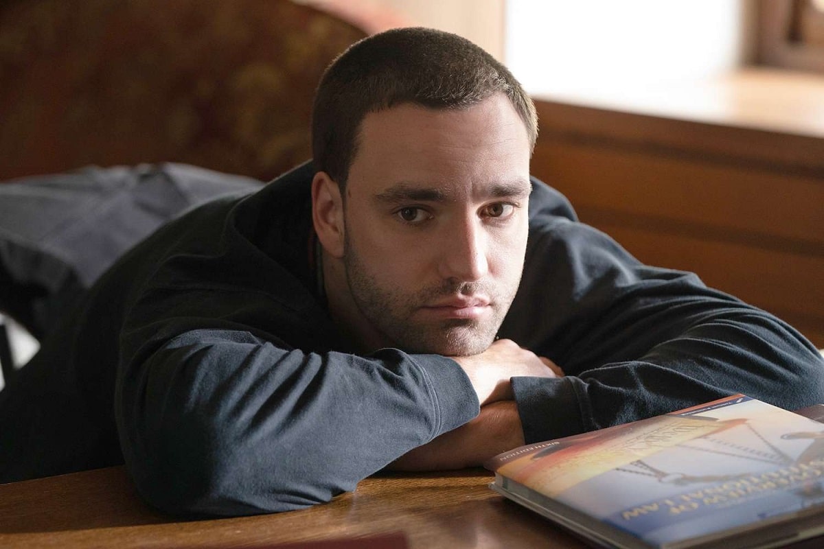 Stephen-Me-Conte-Mentiras Me Conte Mentiras: o significado da cena mais desconfortável da terceira temporada