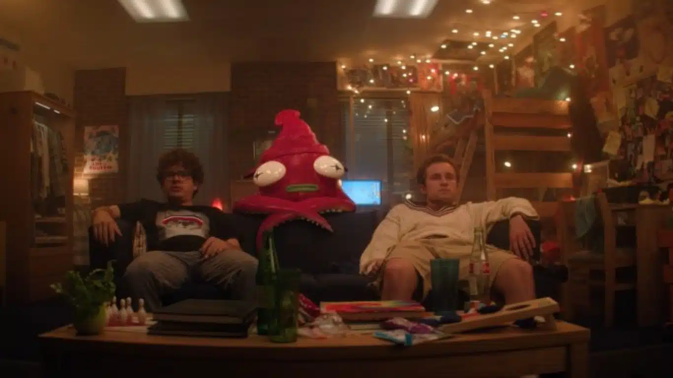 1000164779 Gaten Matarazzo, de Stranger Things, vive noite caótica em nova comédia do Disney+