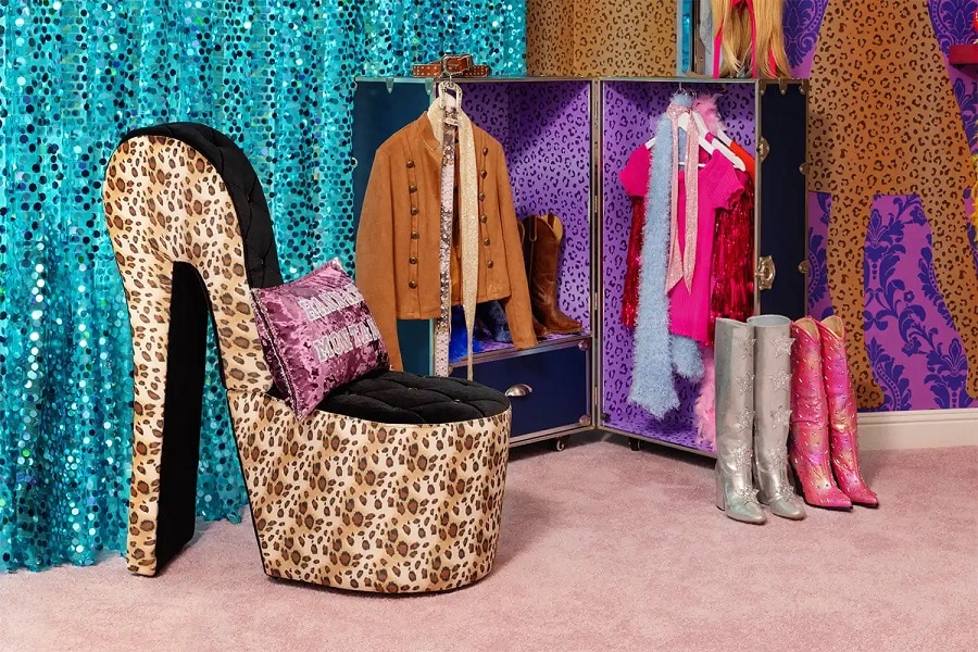 Casa-Hannah-Montana-3 Airbnb abre hospedagem na casa de Hannah Montana com closet da personagem