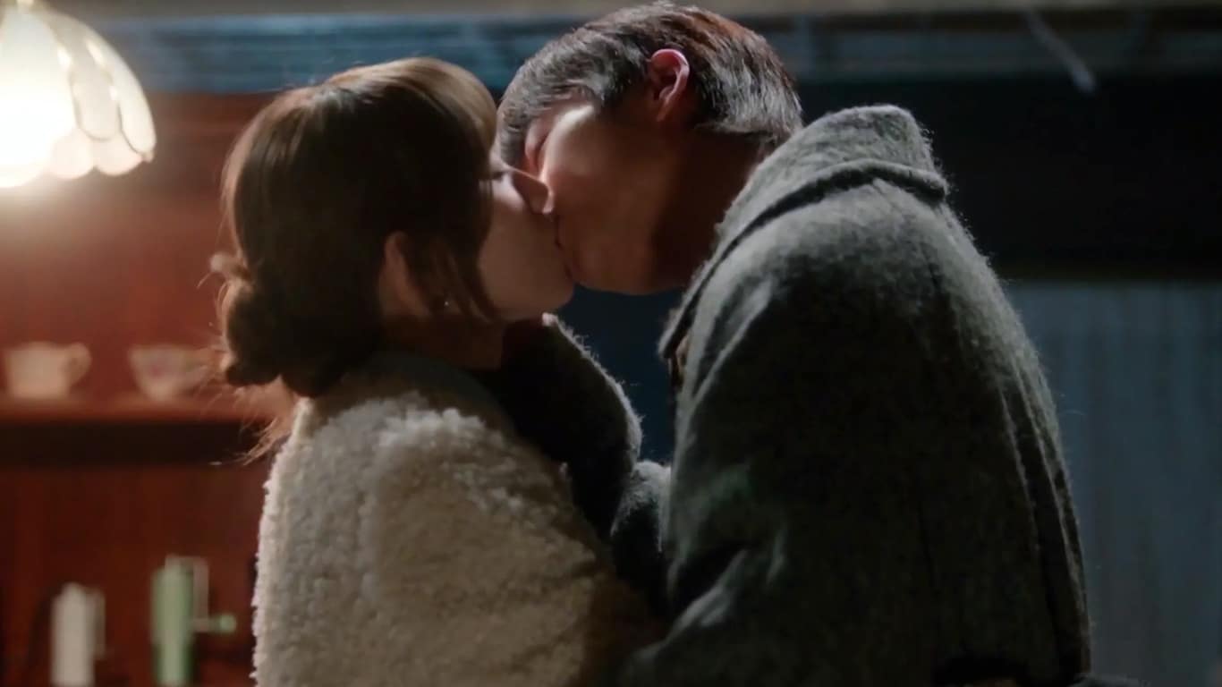 Na-Sua-Melhor-Fase-Episodio-7 Beijo entre lágrimas marca virada no romance de "Na Sua Melhor Fase"