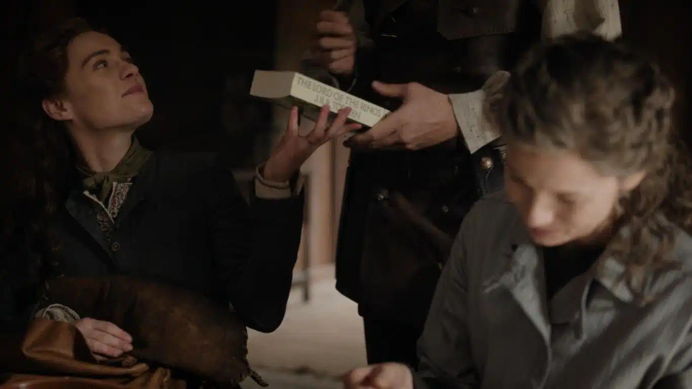 Outlander-O-Senhor-dos-Aneis-1 Outlander homenageia O Senhor dos Anéis, e história de Sam Heughan deixa a cena ainda mais especial