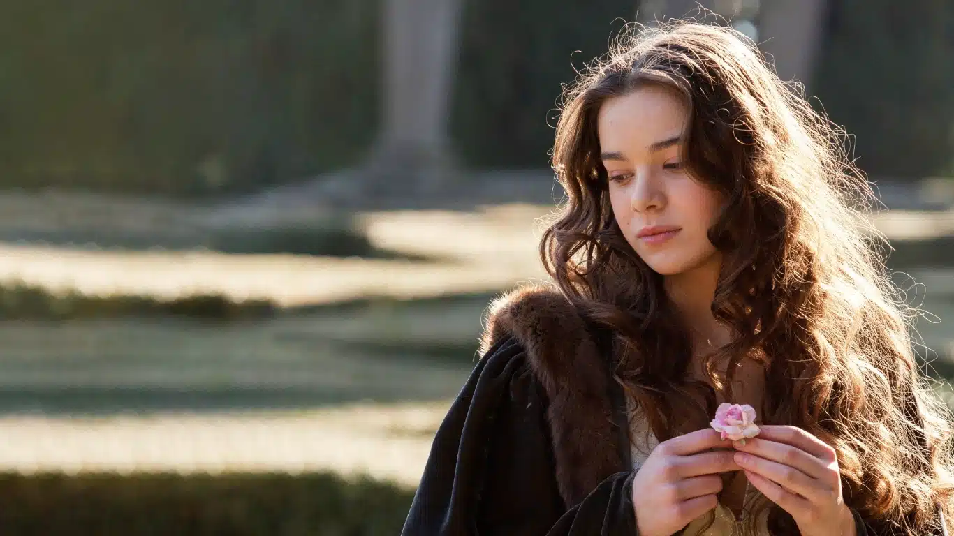 1000175033 Disney+ remove Romeu e Julieta com Hailee Steinfeld e acumula 20 saídas em abril