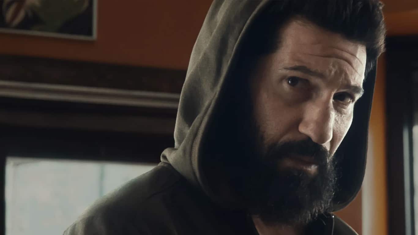 O-Justiceiro-Disney-Plus O Justiceiro volta em maio, e o trailer já deixa claro que Frank Castle não mudou nada