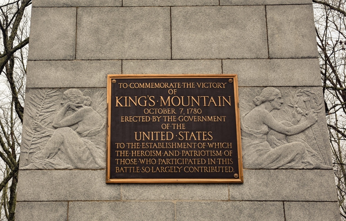 Placa-Batalha-de-Kings-Mountain A Batalha de Kings Mountain: o evento real por trás do final de Outlander