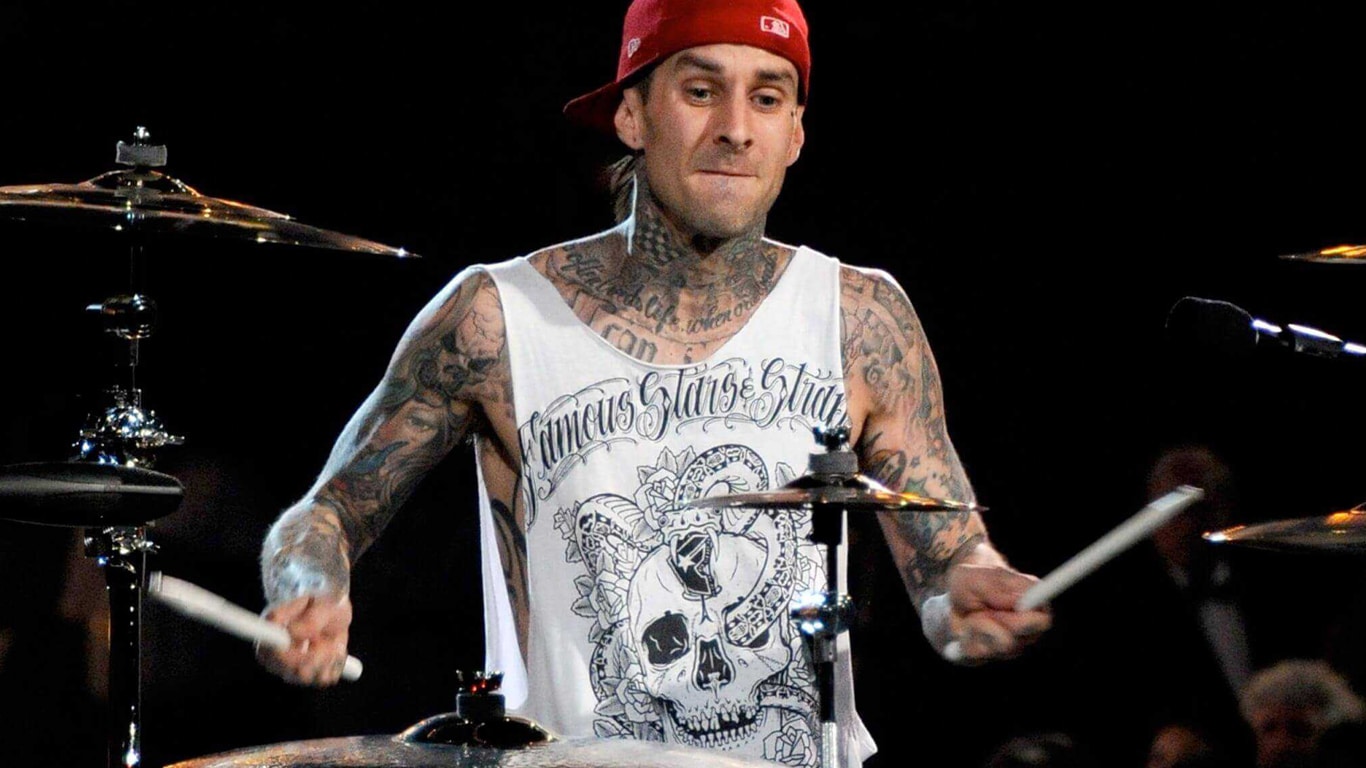 Travis-Barker Travis Barker: Louder Than Fear vai revelar o homem por trás do baterista do Blink-182