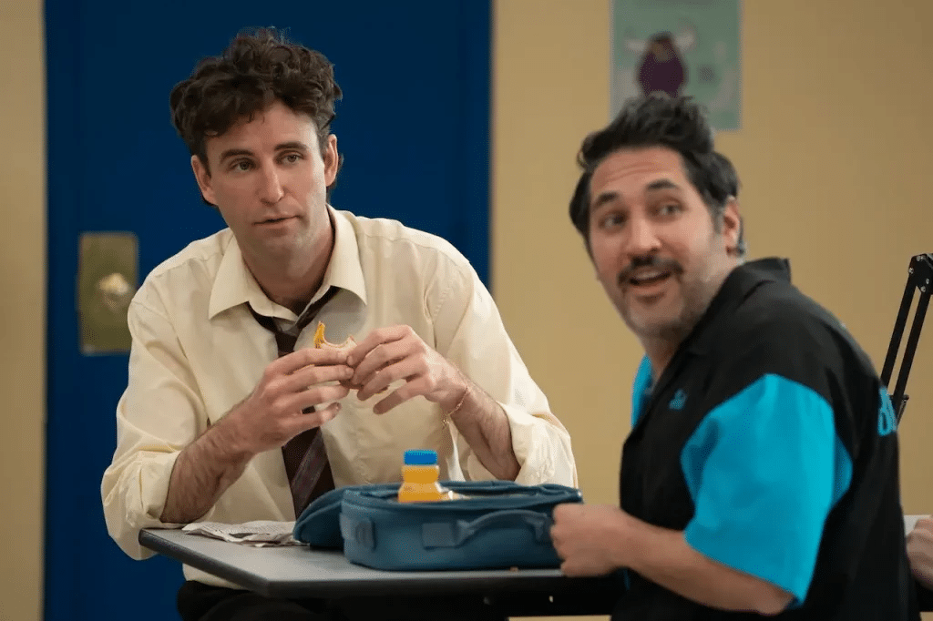 image-5 Never Change! Comédia reúne turma que precisa refazer o ensino médio aos 30 anos