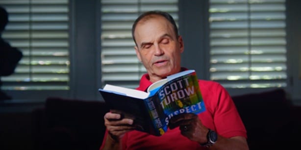 A-Suspeita-Scott-Turow-1 A Suspeita: livro de Scott Turow vai virar série com dupla de The Handmaid's Tale