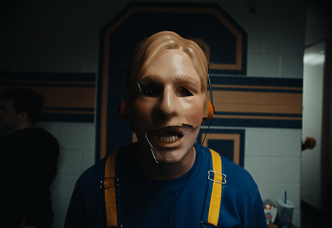 Chad Powers já tem data de estreia da 2ª temporada; veja as primeiras imagens e sinopse image-26 Chad Powers já tem data de estreia da 2ª temporada; veja as primeiras imagens e sinopse