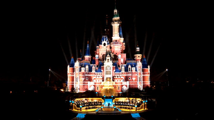 image-3 Disney troca Castelo da Cinderela por outra abertura em estreia de Toy Story 5 na China