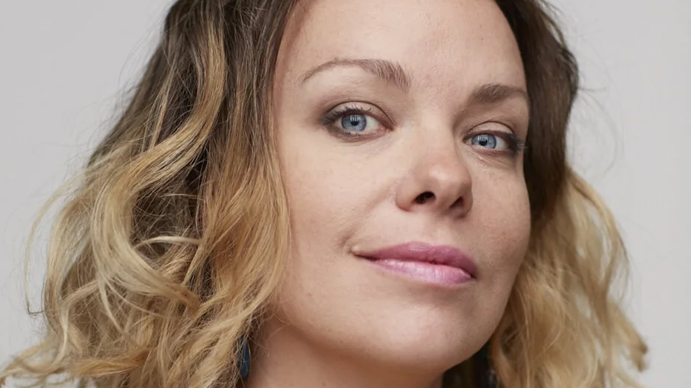 Kate-Cortesi Mad Love: comédia romântica acompanha mulher que tenta reconstruir a vida na Itália