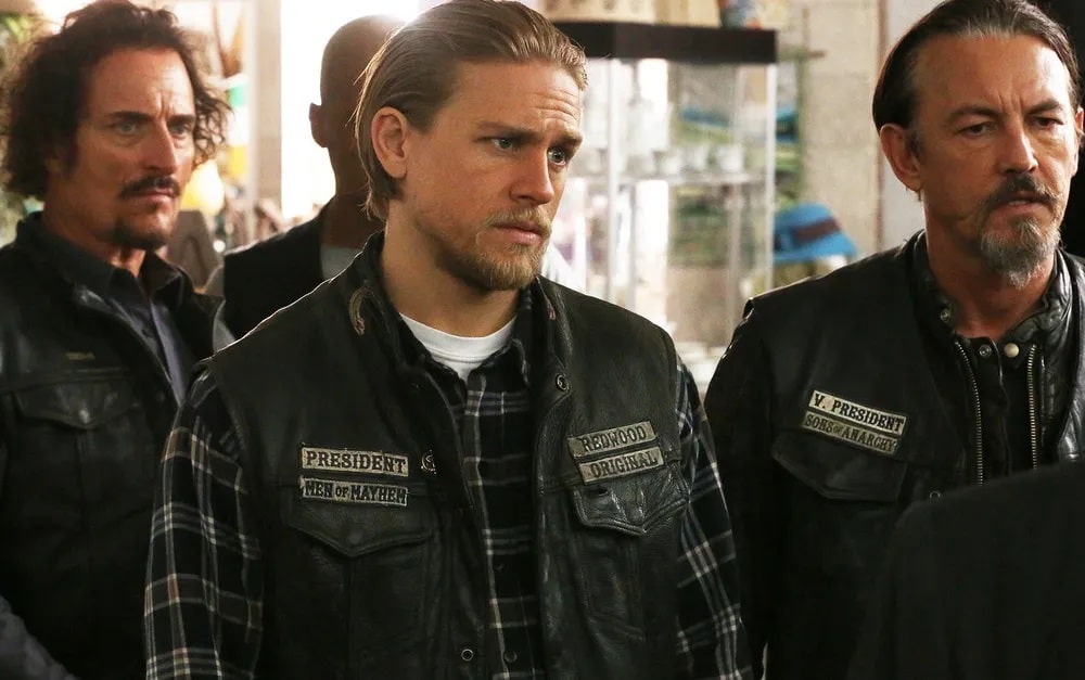 Sons of Anarchy reúne oito estrelas do elenco na nova série Legends Sons-of-Anarchy Sons of Anarchy reúne oito estrelas do elenco na nova série Legends