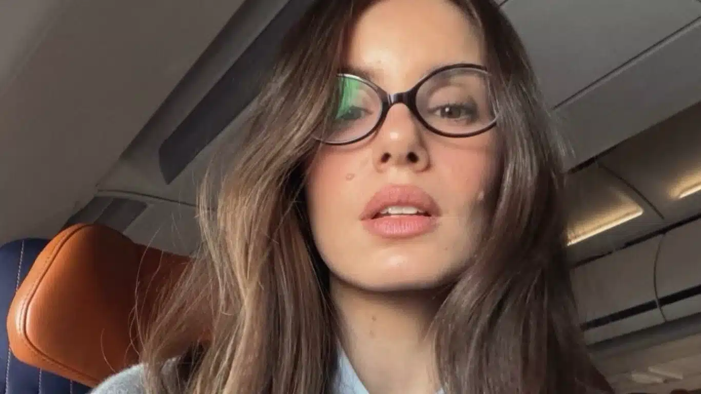 1000214304 Sex and the City brasileira? Camila Queiroz vai estrelar nova série do Disney+