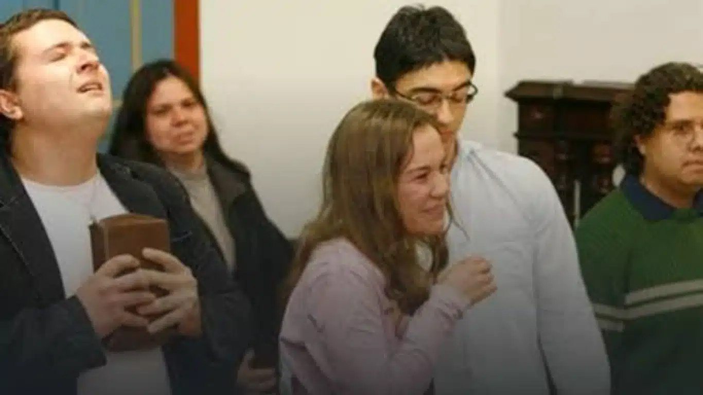 1000221125 Caso macabro de Ouro Preto: Disney+ prepara série sobre jovem assassinada em cemitério
