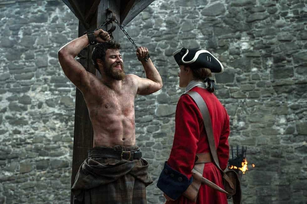 1000223797 Black Jack Randall está de volta: Outlander revela os primeiros sinais de sua crueldade na juventude